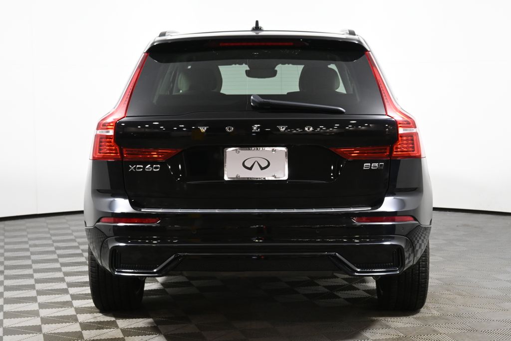 Thumbnail: 2023 Volvo XC60 - 6