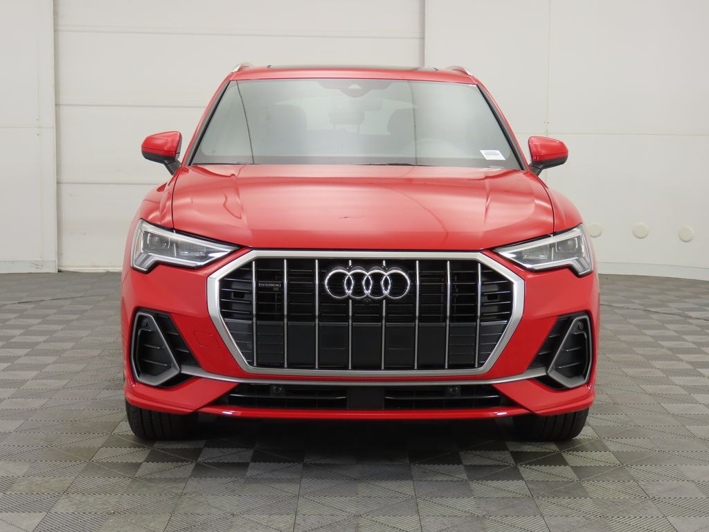 Thumbnail: 2025 Audi Q3 - 2