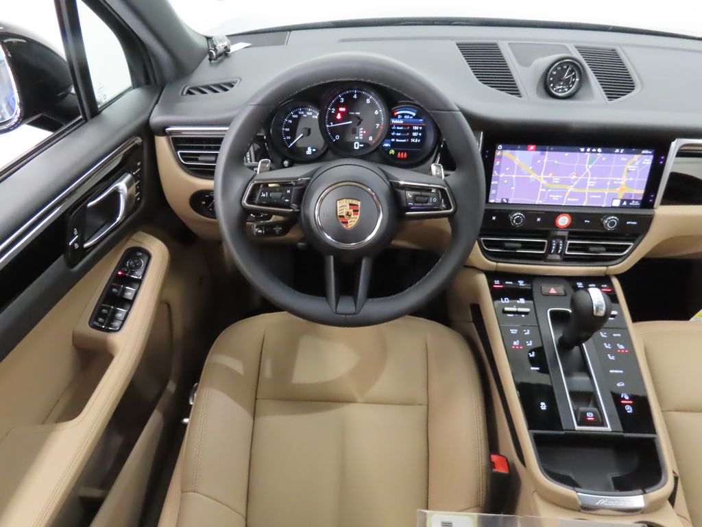 Thumbnail: 2026 Porsche Macan - 16