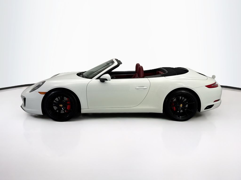 Thumbnail: 2019 Porsche 911 - 5