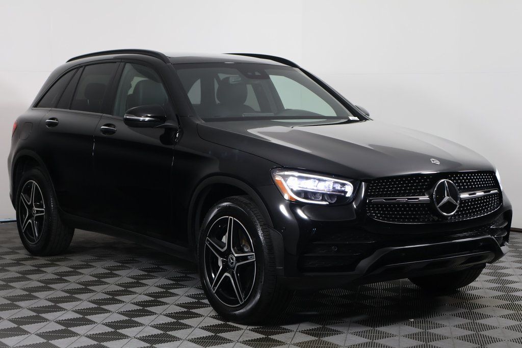 2022 Mercedes-Benz GLC 300 3