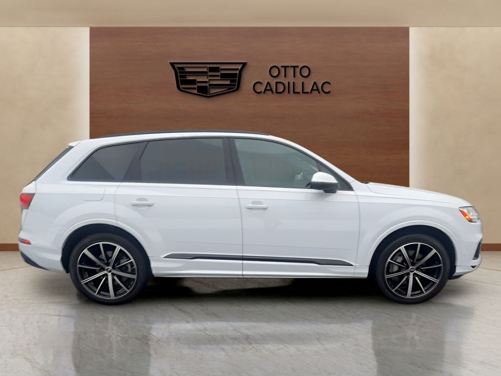 used 2022 Audi Q7 car, priced at $37,300