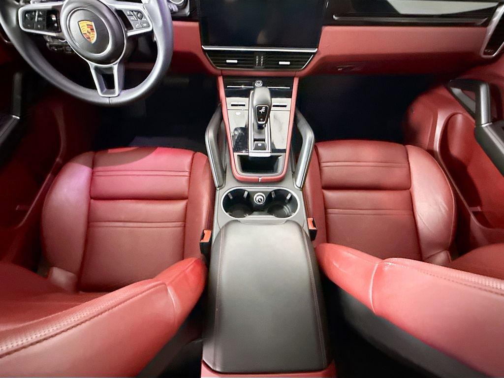 Thumbnail: 2019 Porsche Cayenne - 16