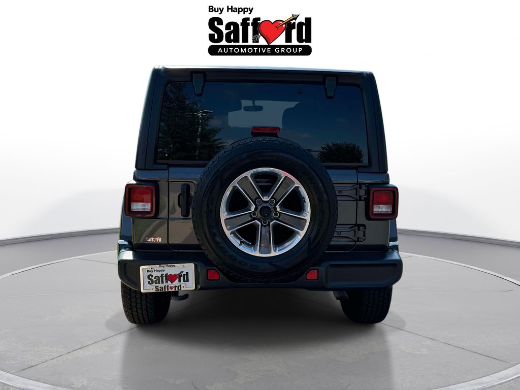 Used 2022 Gray Jeep Unlimited Sahara image 7