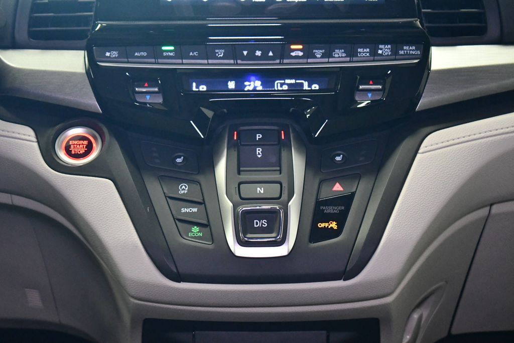 Thumbnail: 2026 Honda Odyssey - 12