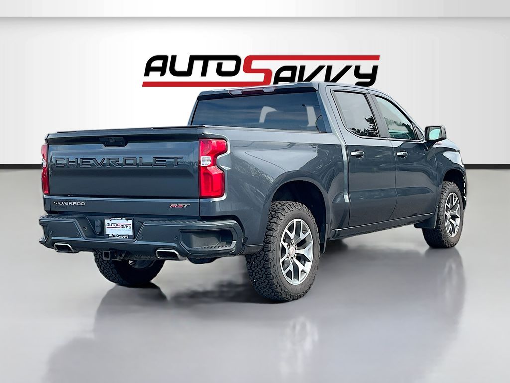 Used 2019 Gray Chevrolet RST image 7