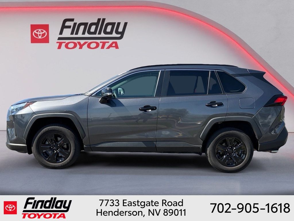 2024 Toyota RAV4 XLE - Photo 10