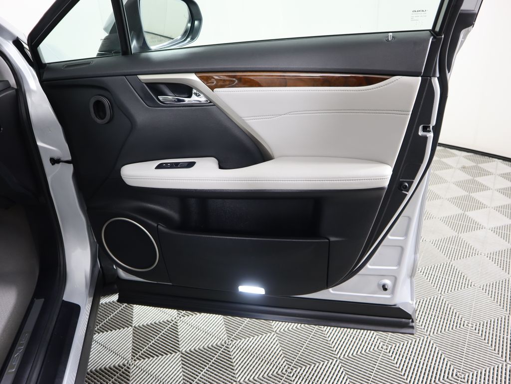 Thumbnail: 2017 Lexus RX - 27