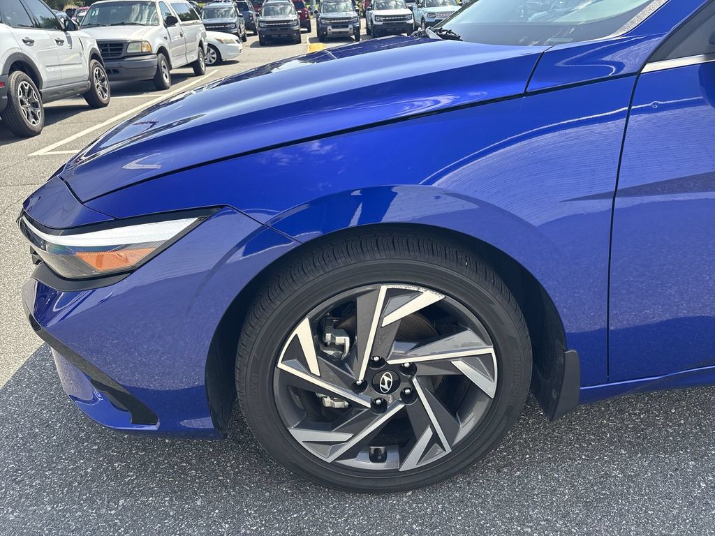 Used 2025 Intense Blue Hyundai SEL Convenience image 19