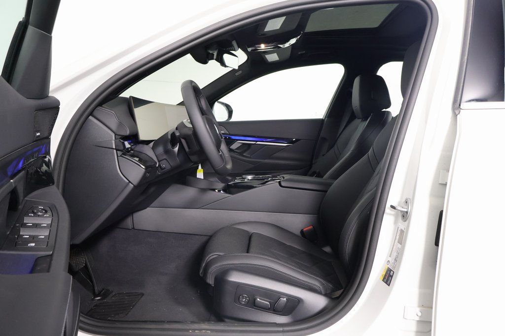 2025 BMW i5 eDrive40 5