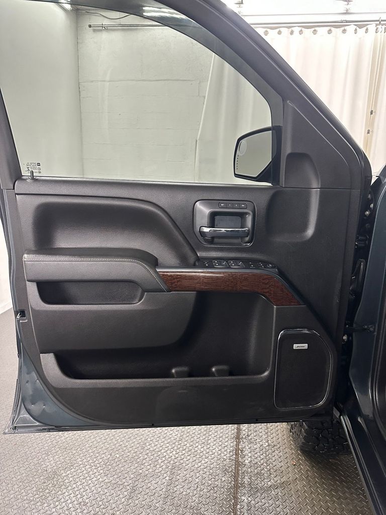 used 2018 GMC Sierra 1500 car, priced at $27,985