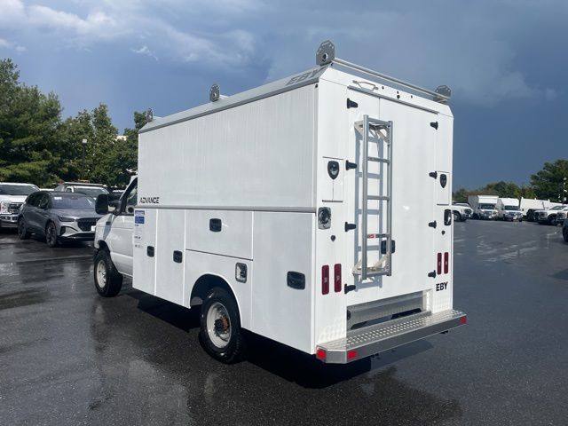 2026 Ford E-350 Cutaway 