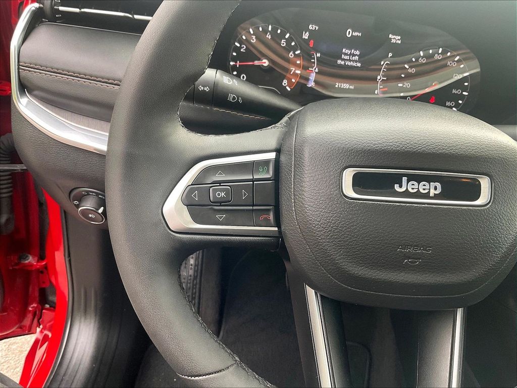 2023 Jeep Compass — photo 23