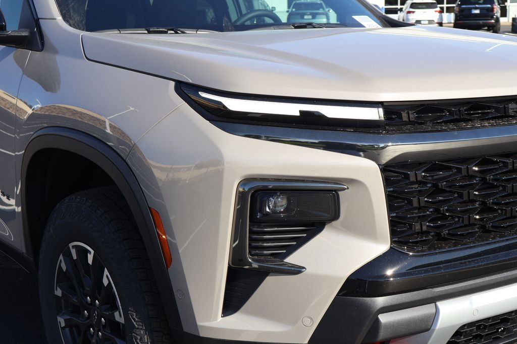 Thumbnail: 2026 Chevrolet Traverse - 3