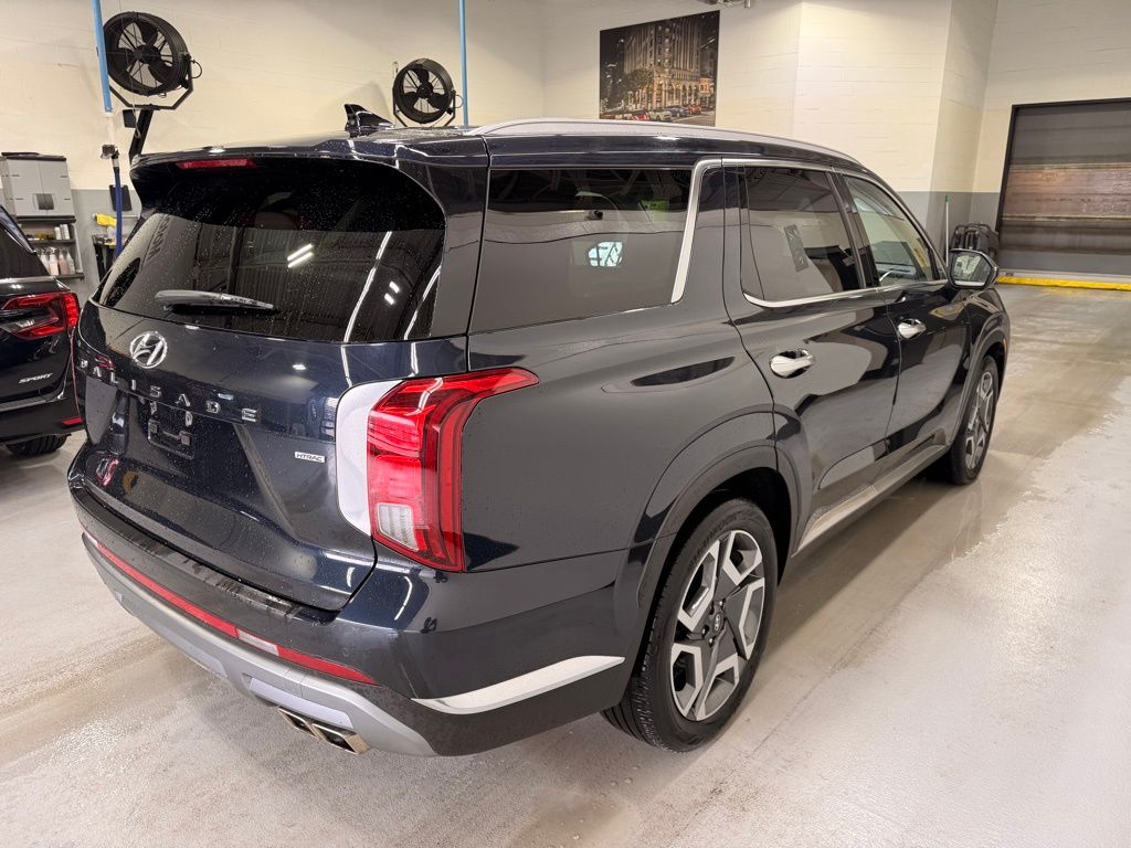 Thumbnail: 2023 Hyundai Palisade - 6