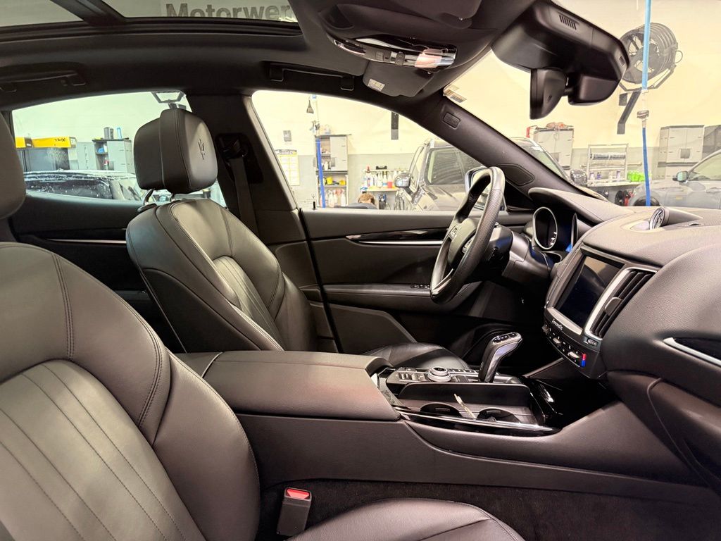 Thumbnail: 2020 Maserati Levante - 29