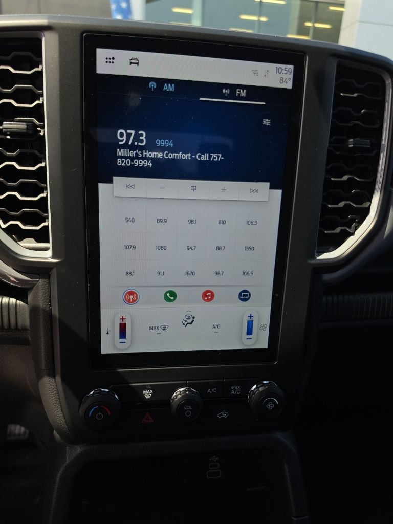 Used 2025 Blue Ford XL image 6