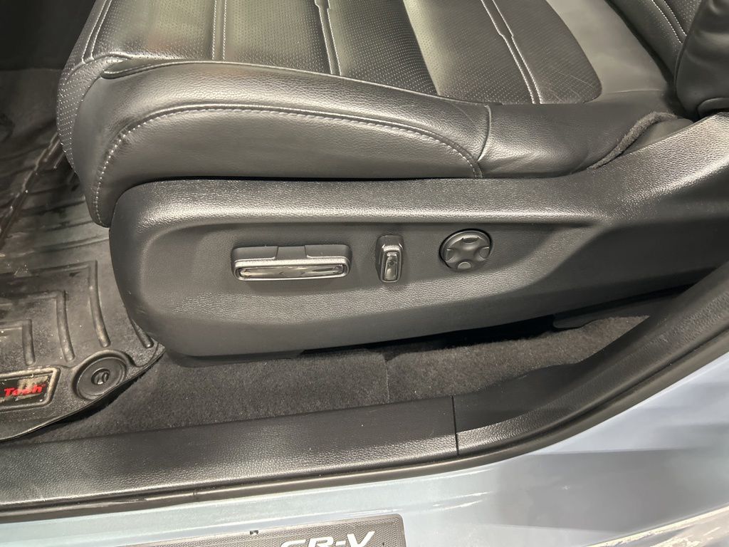 used 2020 Honda CR-V car, priced at $24,928