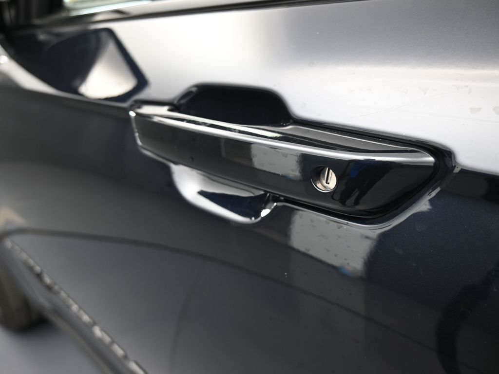 Used 2024 Midnight Sky Jeep Limited image 34