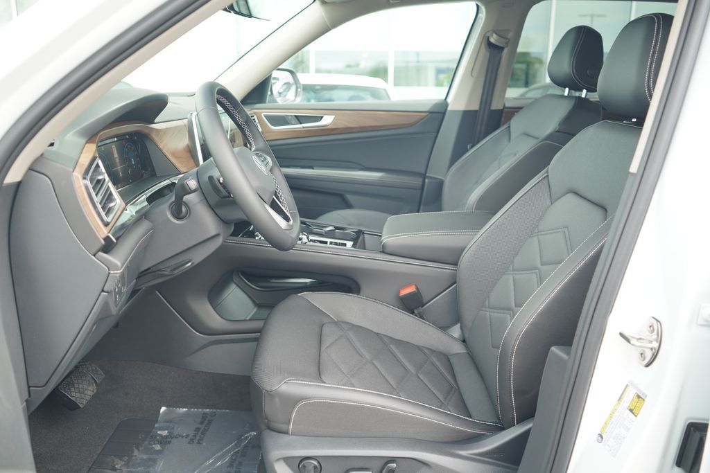 Thumbnail: 2026 Volkswagen Atlas - 6