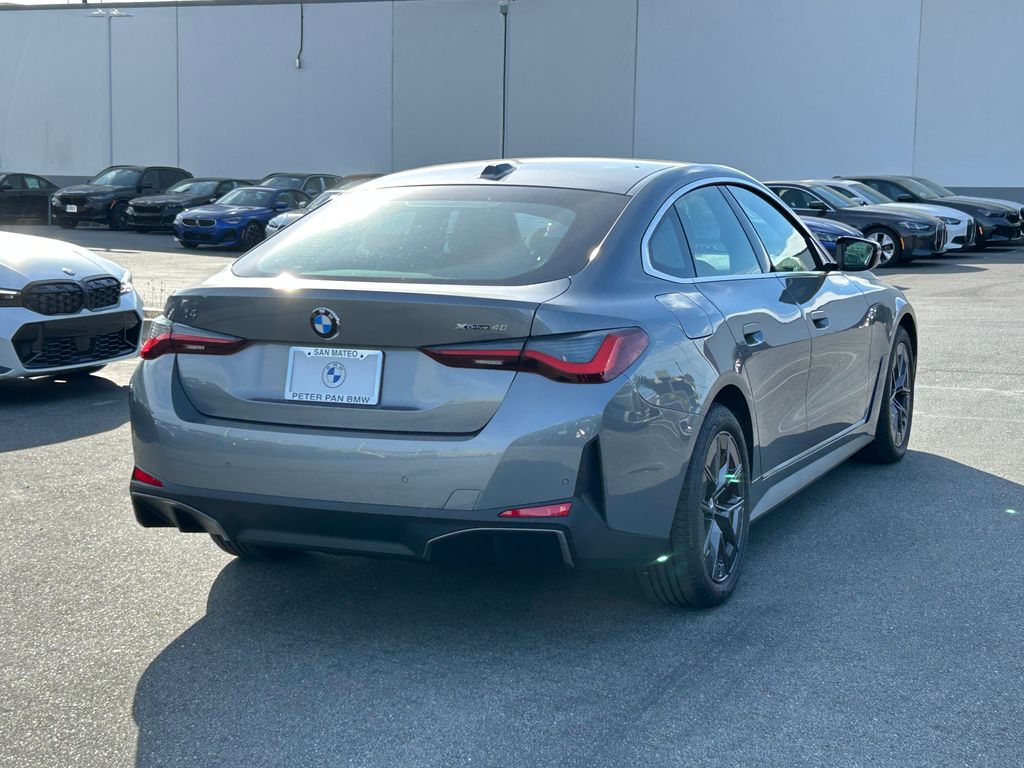 Thumbnail: 2026 BMW i4 - 5