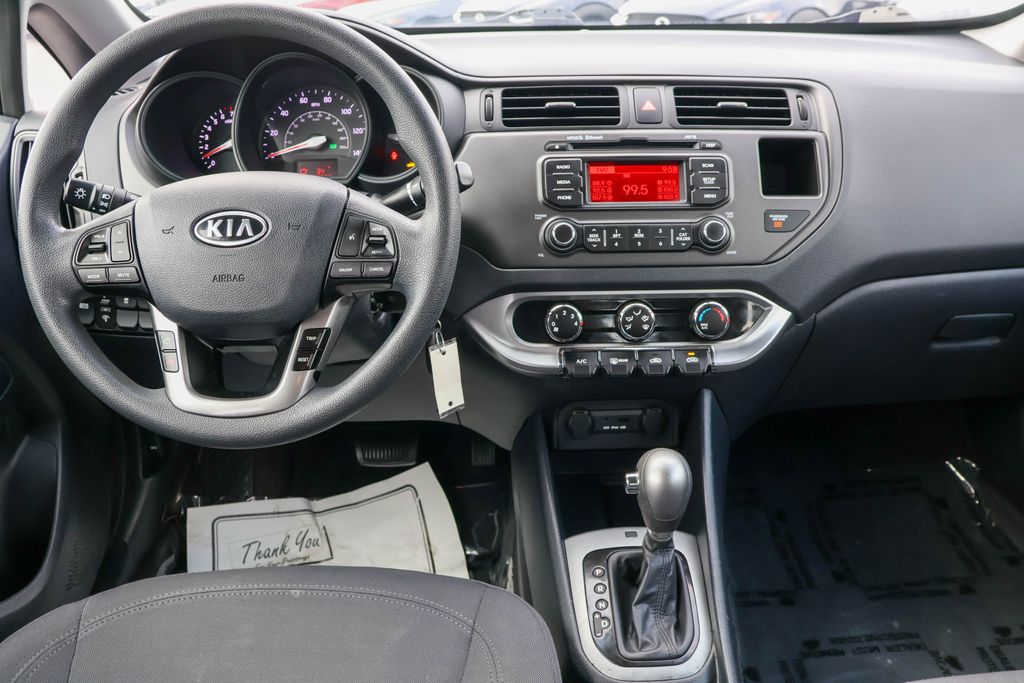 2012 Kia Rio EX 27