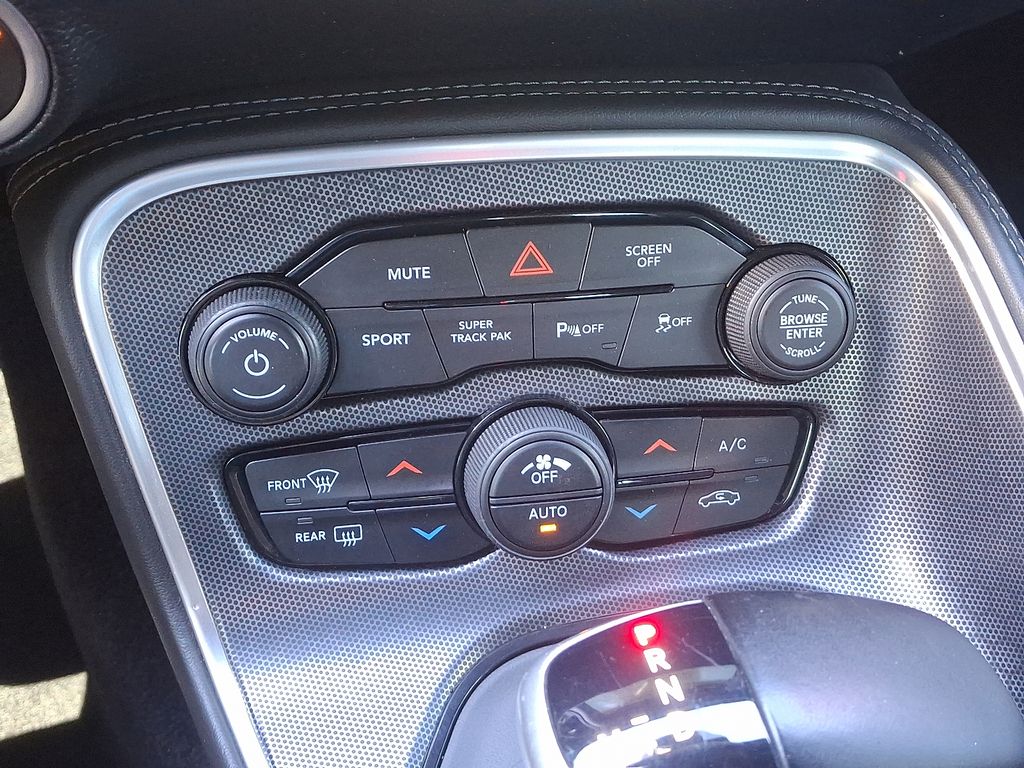 2018 Dodge Challenger GT 16