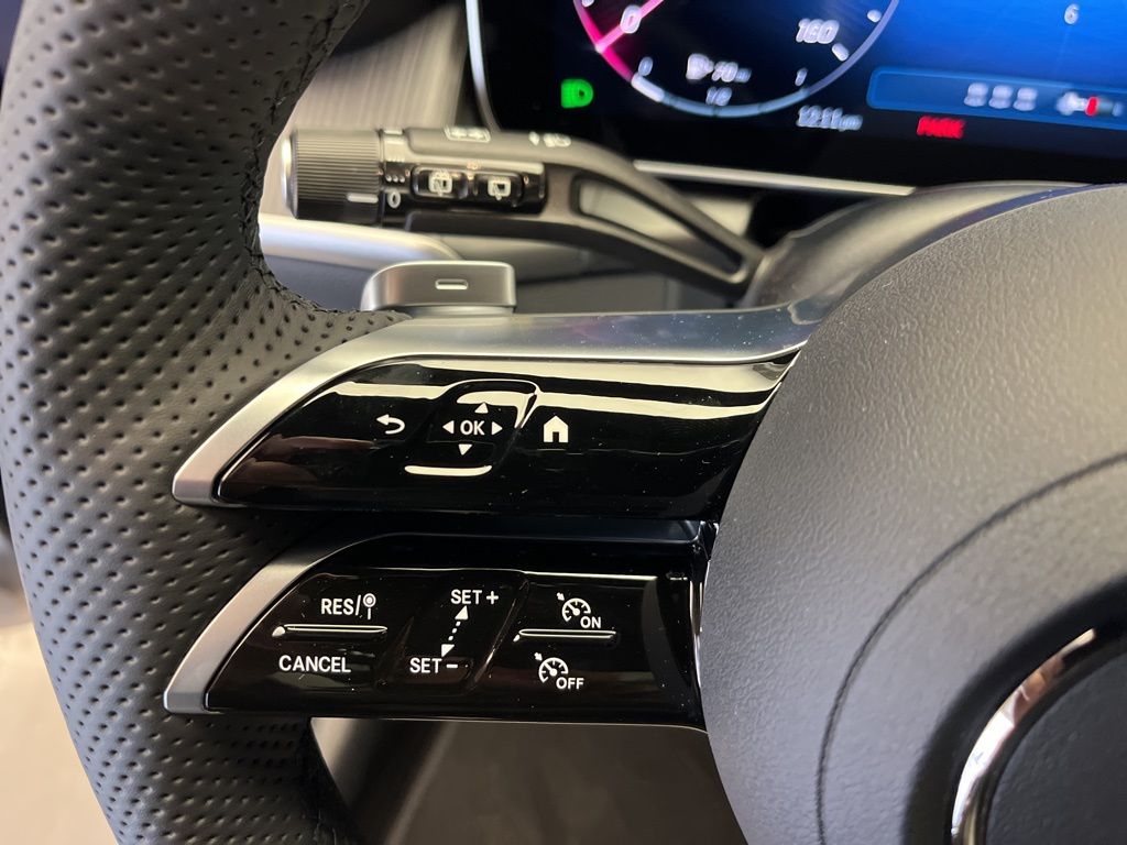 Thumbnail: 2026 Mercedes-Benz GLC - 15