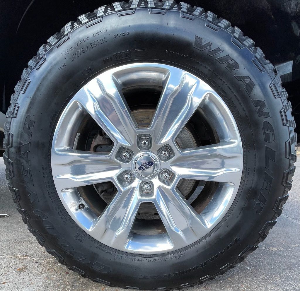 2013 Ford F-150 Platinum White at Bayway Cadillac of The Woodlands