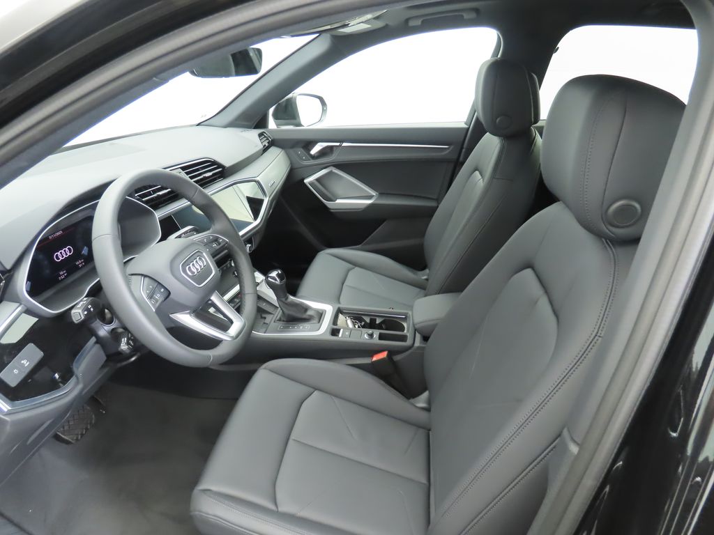 Thumbnail: 2025 Audi Q3 - 20