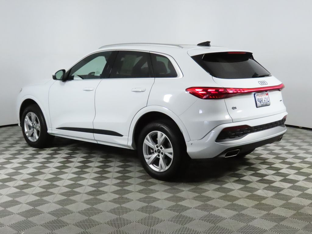 Thumbnail: 2025 Audi Q5 - 3