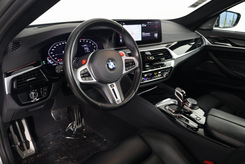 Thumbnail: 2022 BMW M5 - 7