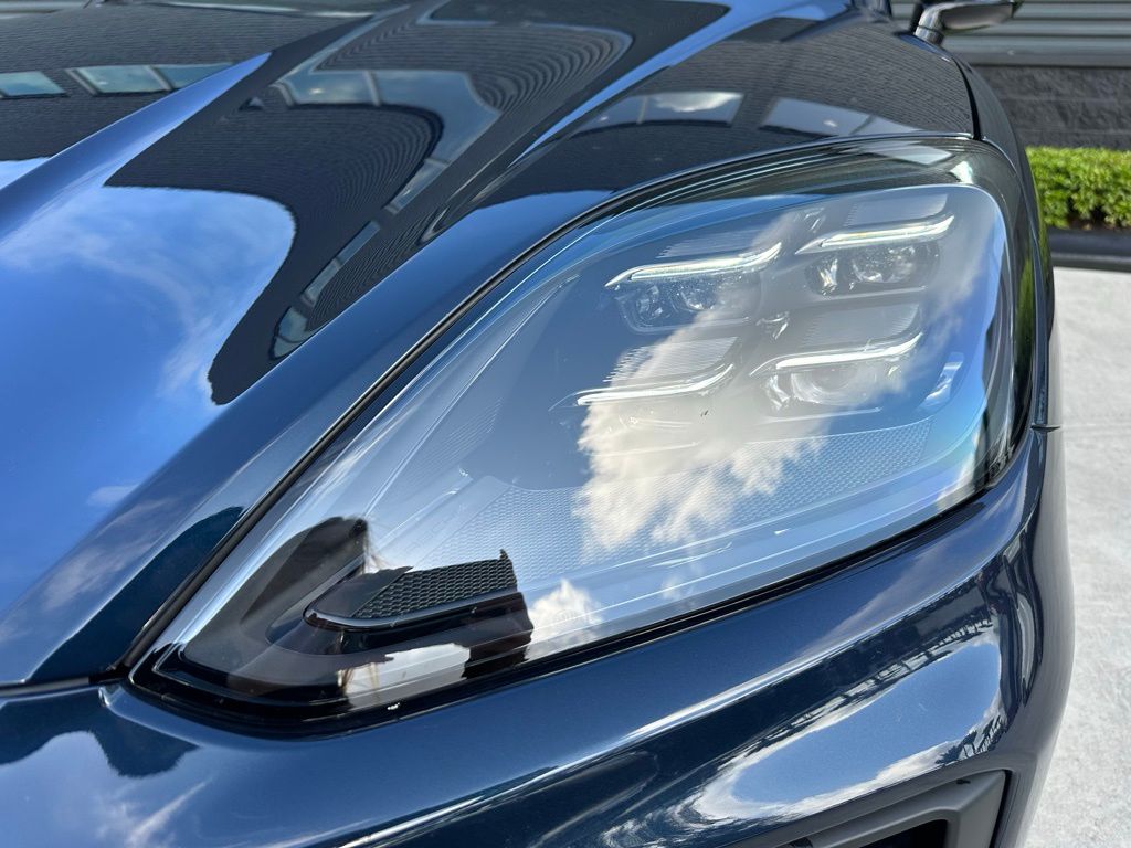 Thumbnail: 2025 Porsche Cayenne - 13