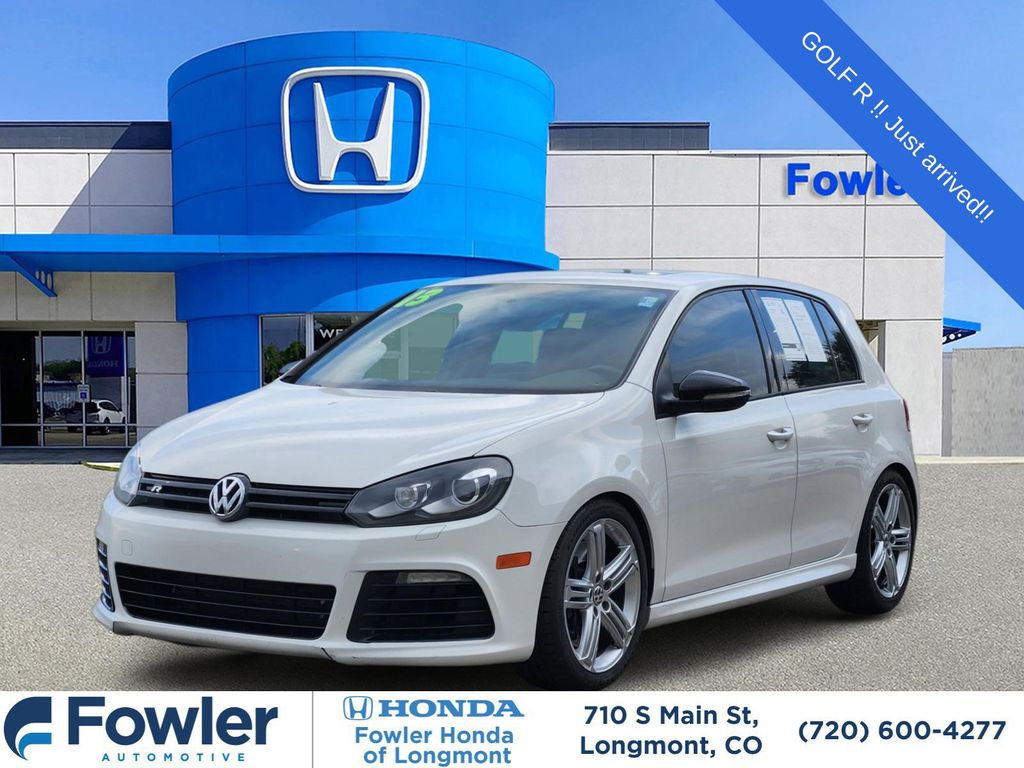 2013 Volkswagen Golf R 4-Door AWD