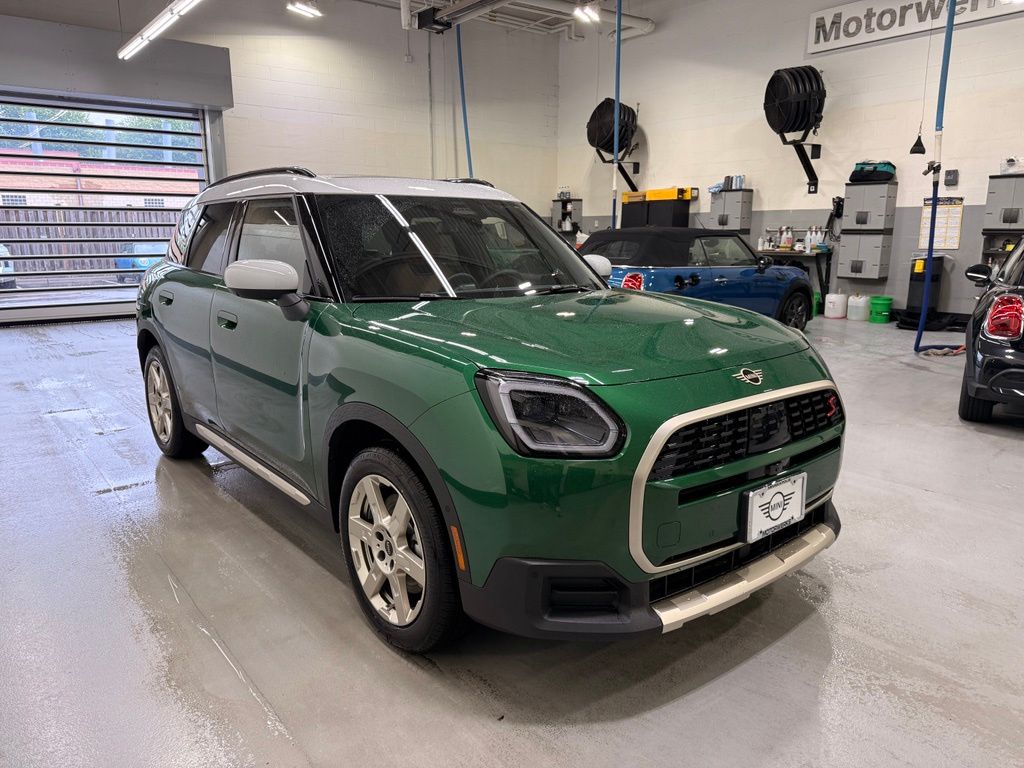 Thumbnail: 2027 MINI Cooper Countryman - 7