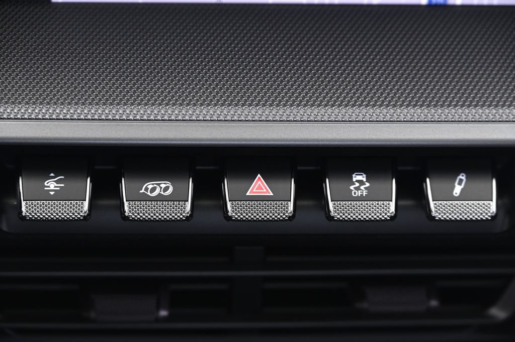 Thumbnail: 2024 Porsche 911 - 29