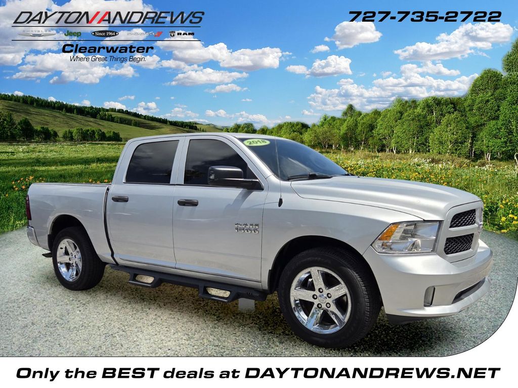 2018 RAM 1500 Express Crew Cab RWD