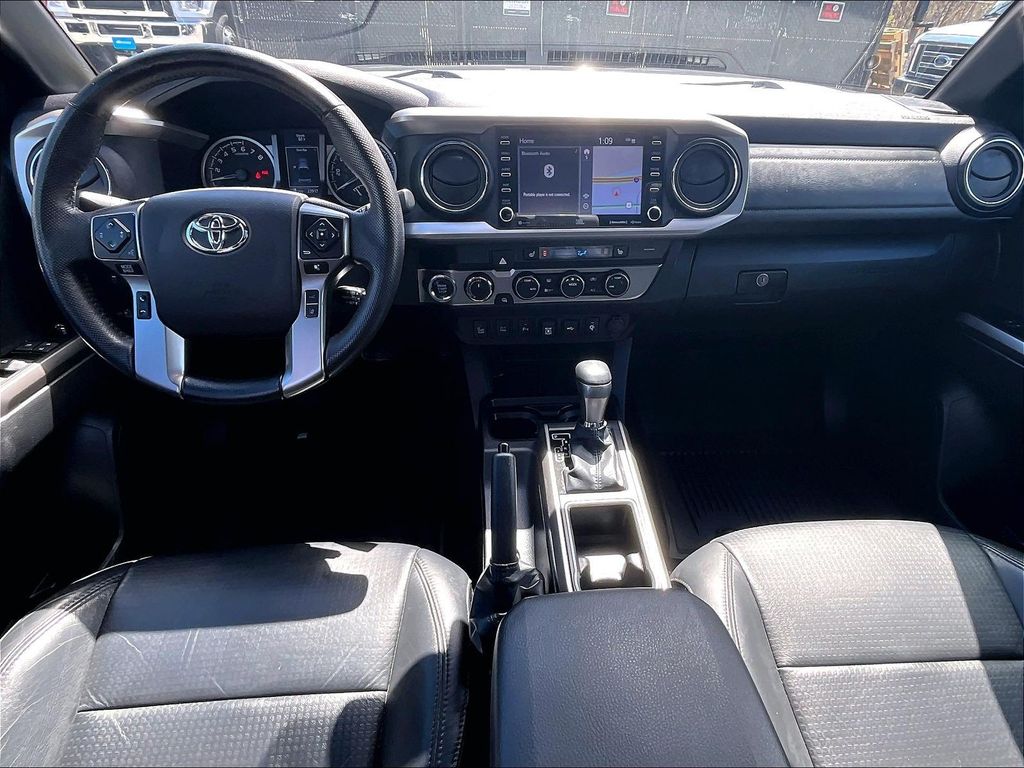 2022 Toyota Tacoma — photo 16