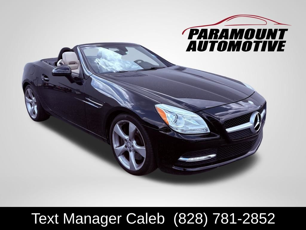 Black 2012 Mercedes-Benz SLK 350 Convertible Rear-Wheel Drive 7-Speed Automatic
