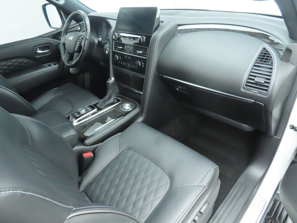 2023 INFINITI QX80 Sensory 18