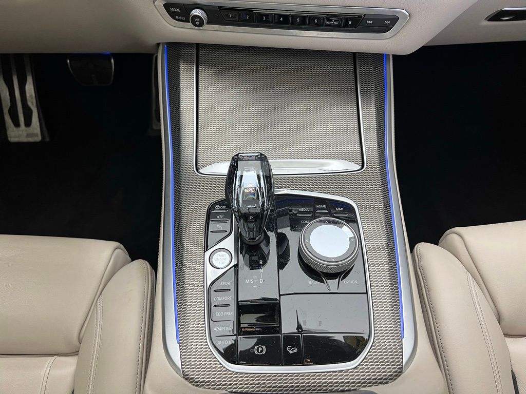 Thumbnail: 2021 BMW X5 - 11