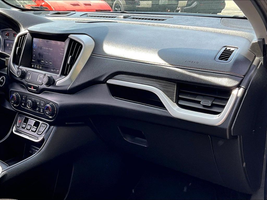 2020 GMC Terrain — photo 13