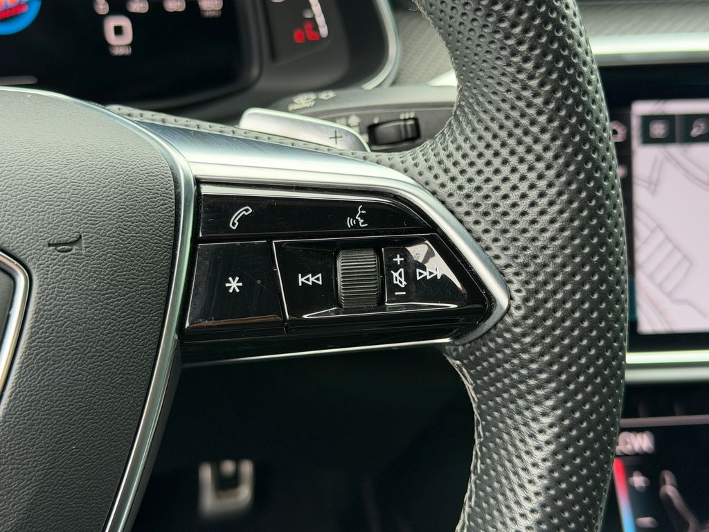 Thumbnail: 2022 Audi S6 - 23