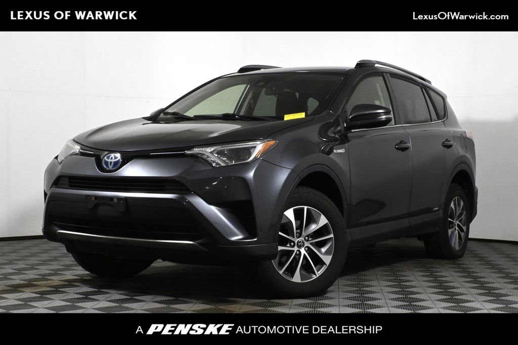 2018 Toyota RAV4 LE -
                Warwick, RI