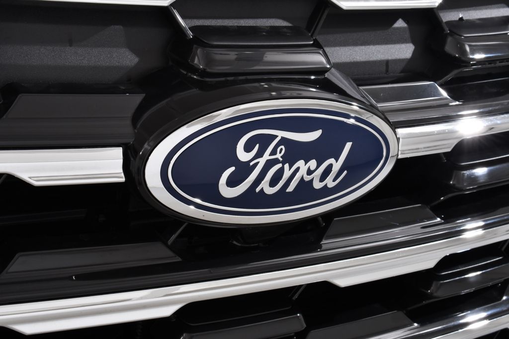 New 2026 Black Ford Active image 22