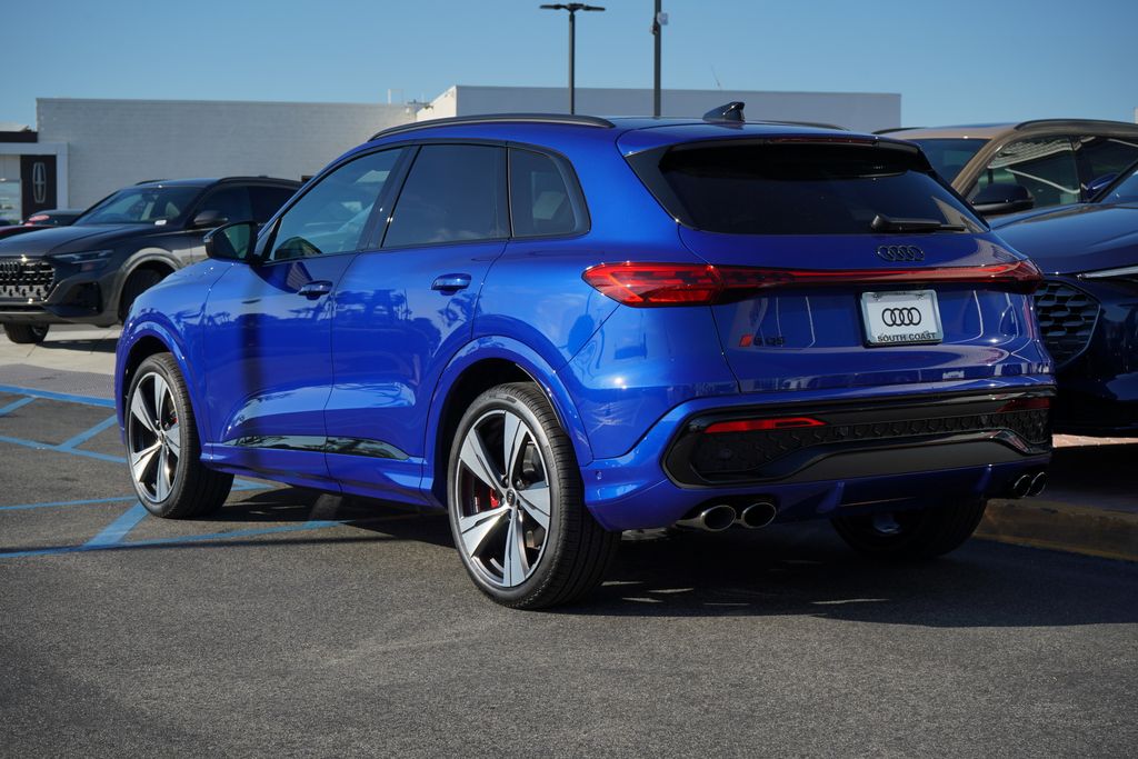 Thumbnail: 2025 Audi SQ5 - 3