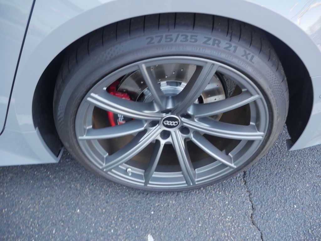 Thumbnail: 2026 Audi RS 7 - 8