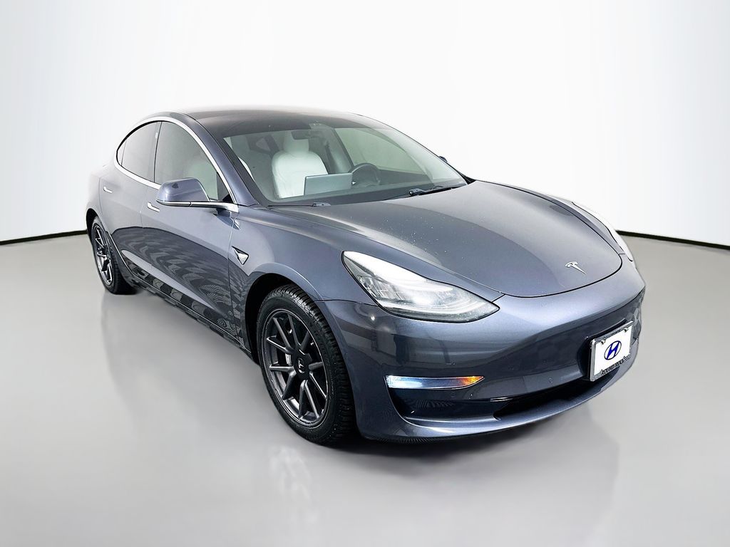 Thumbnail: 2019 Tesla Model 3 - 3