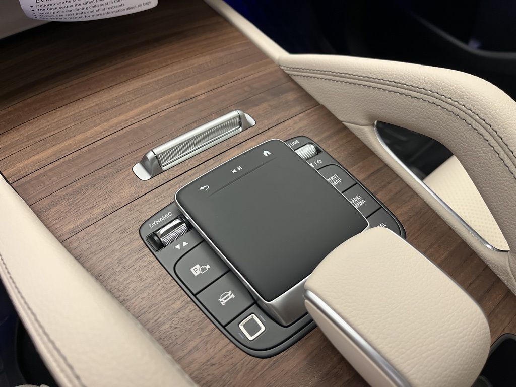 Thumbnail: 2026 Mercedes-Benz GLE - 21