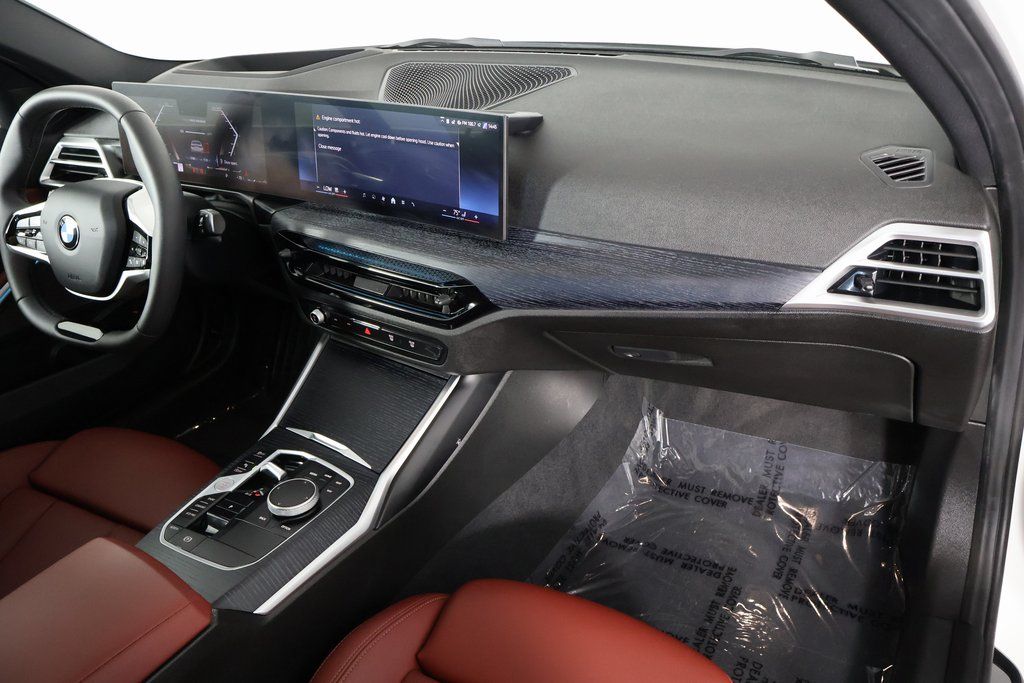 Thumbnail: 2025 BMW 3 Series - 9
